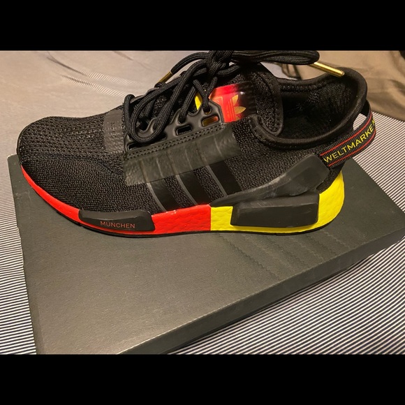 Adidas NMD US 4.5 Boys - Picture 6 of 8